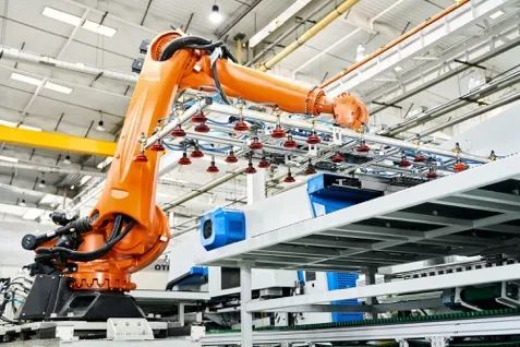 奥的斯飞奔 技术驱动与公益担当的电子商务信息咨询之路